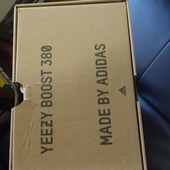 YEEZY SHOE BOX unisex - Picture 4 of 7